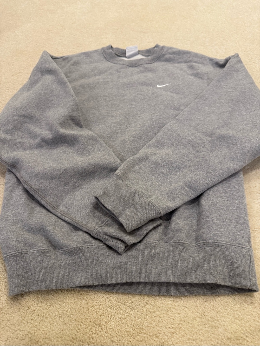 Nike Men's Heather Gray Crewneck Sweatshirt with Swoosh
